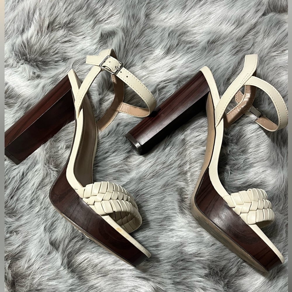 Bcbgeneration Orbela Platform Sandal - image 5